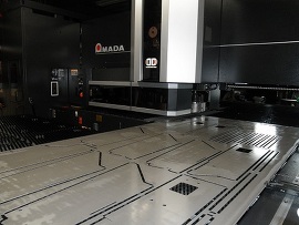 NCTパンチプレス | 株式会社末広工業